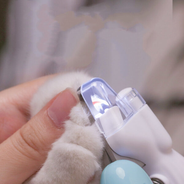 Safe LED Clipper